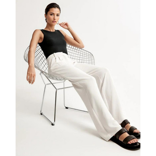 Weit geschnittene Hosen