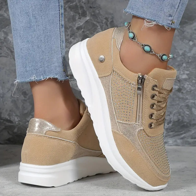 WW - Glänzende Kristall-Keilsneakers