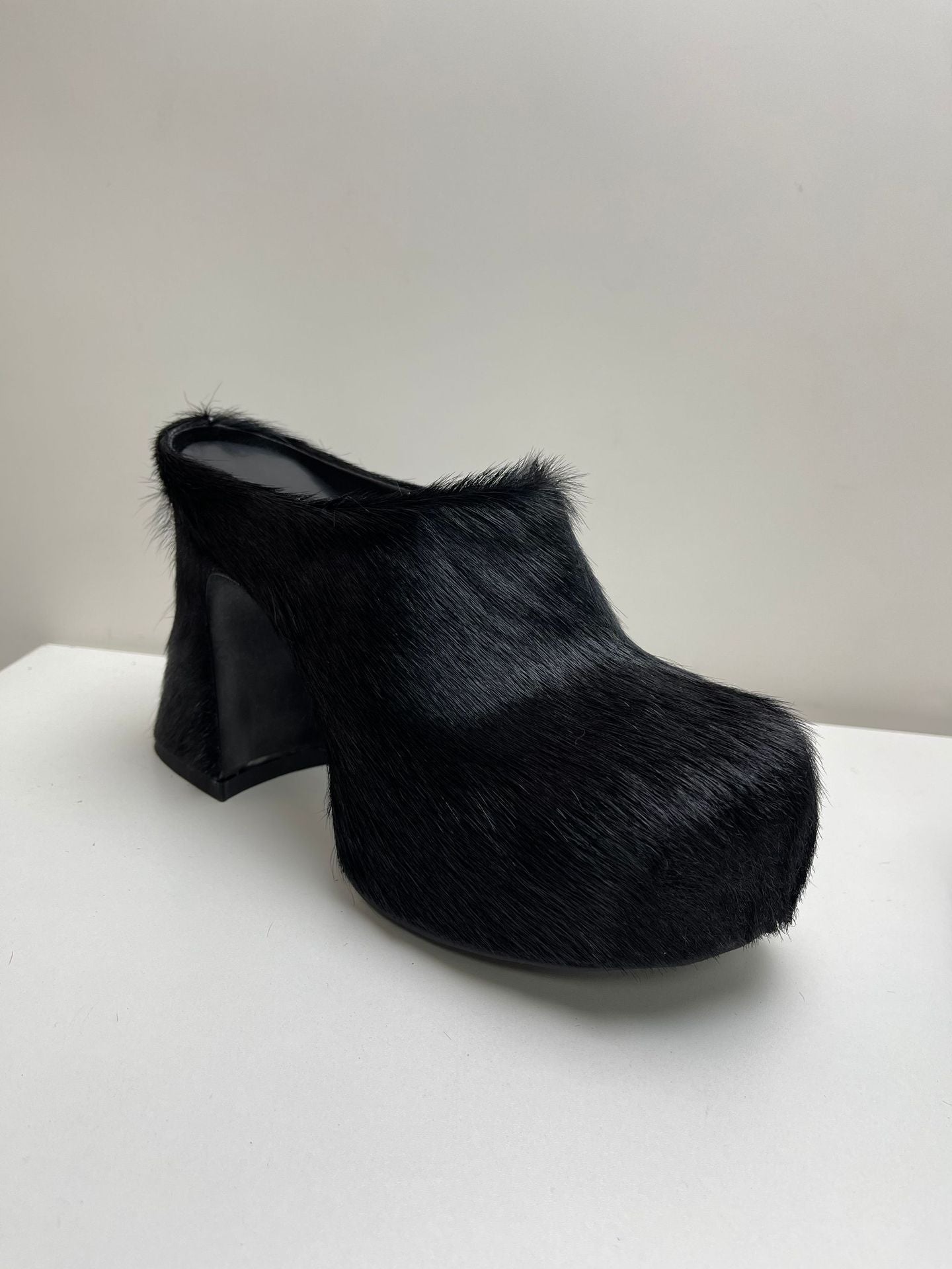 WW | Geschlossene Zehe Rosshaar Chunky Heel Wasserdichte Plattform Slipper