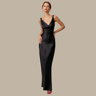 WW | Satin-Maxikleid mit Wasserfallausschnitt