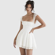 WW | Kleid mit Quadratischem Ausschnitt und Spitzenborte