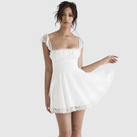 WW | Kleid mit Quadratischem Ausschnitt und Spitzenborte