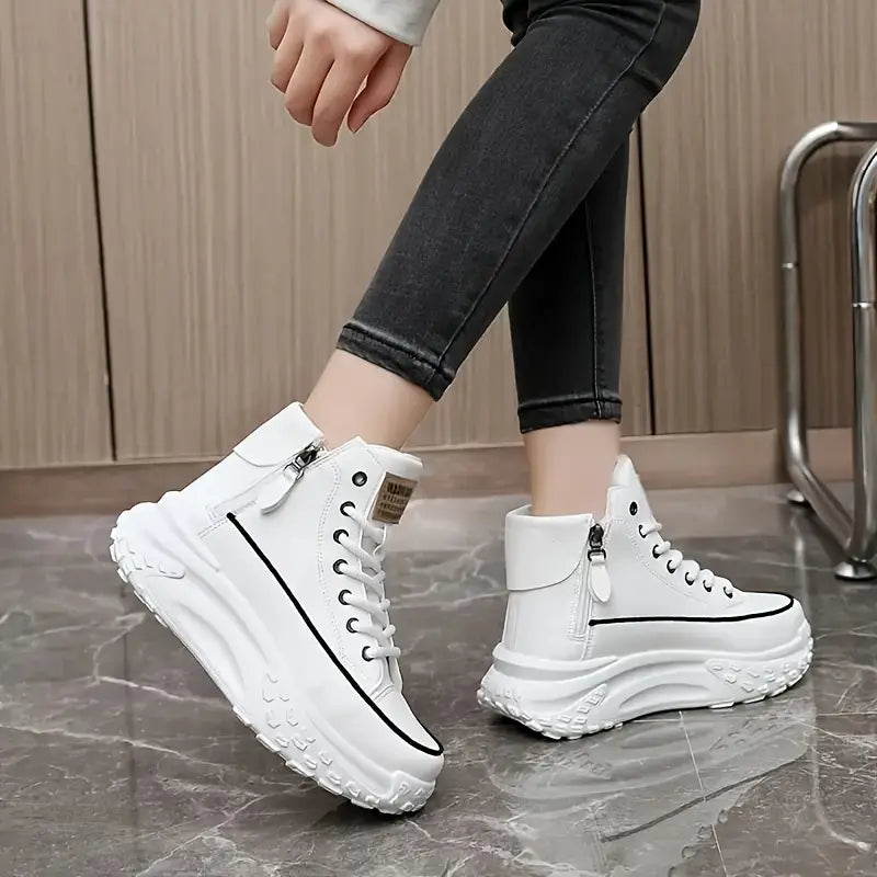 Plateau-Stiefeletten mit Plüschfutter