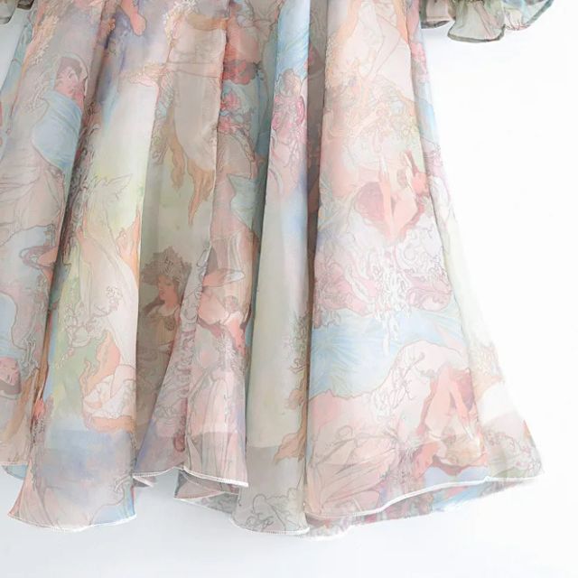 W&W Mode | Organza-Kleid mit Blumenmuster und Puffärmeln sowie Herzausschnitt