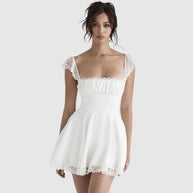 WW | Kleid mit Quadratischem Ausschnitt und Spitzenborte