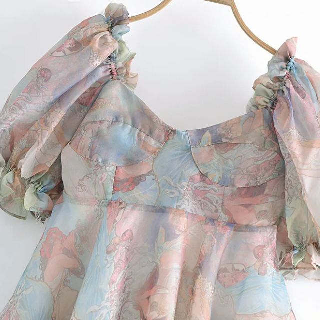 W&W Mode | Organza-Kleid mit Blumenmuster und Puffärmeln sowie Herzausschnitt