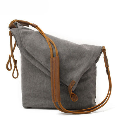 Schultertasche mit weicher Außenseite