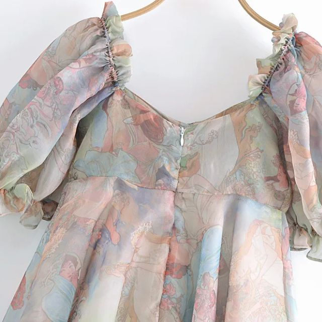 W&W Mode | Organza-Kleid mit Blumenmuster und Puffärmeln sowie Herzausschnitt