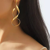 WW | Schlanke Spiral Ohrringe Mit Modernem Design Für Frauen
