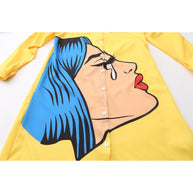 WW | Kleid mit Gesichtsdruck und Kragen in Gelb