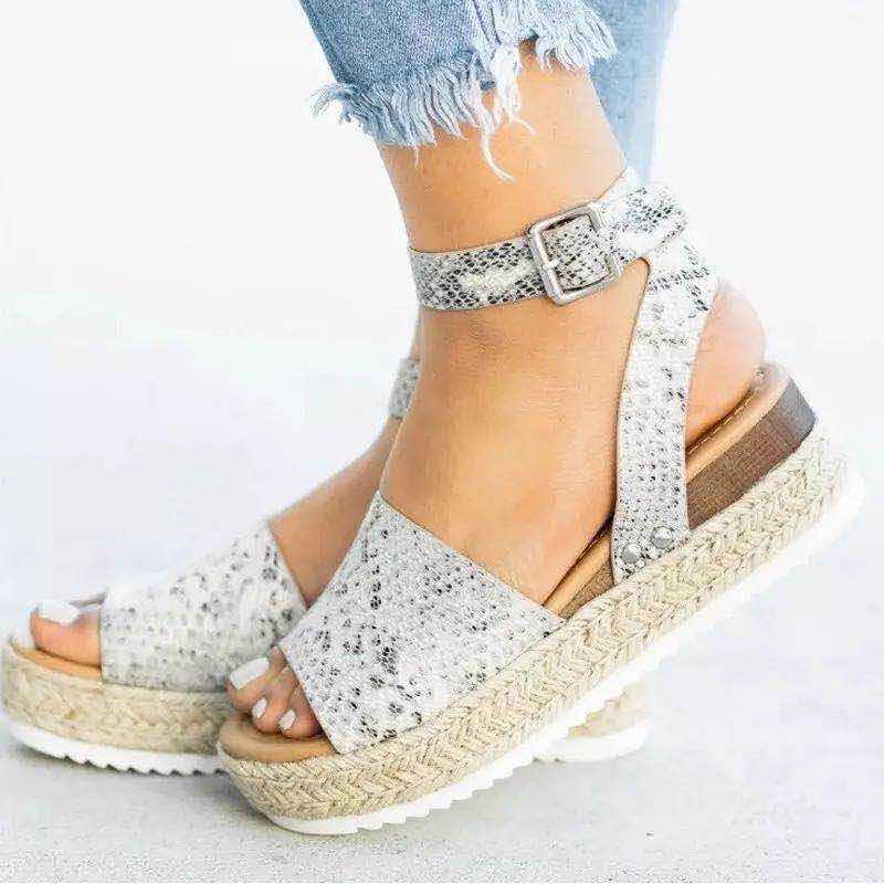 WW | Smart Höhen Stilvolle Sandalen