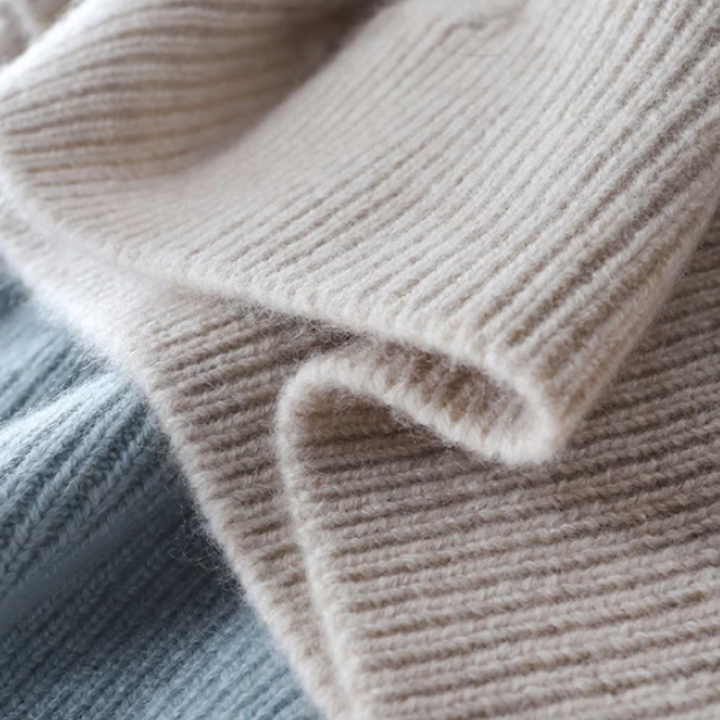 W&W Mode | Luxuriöser Kaschmir-Rollkragenpullover mit Karomuster