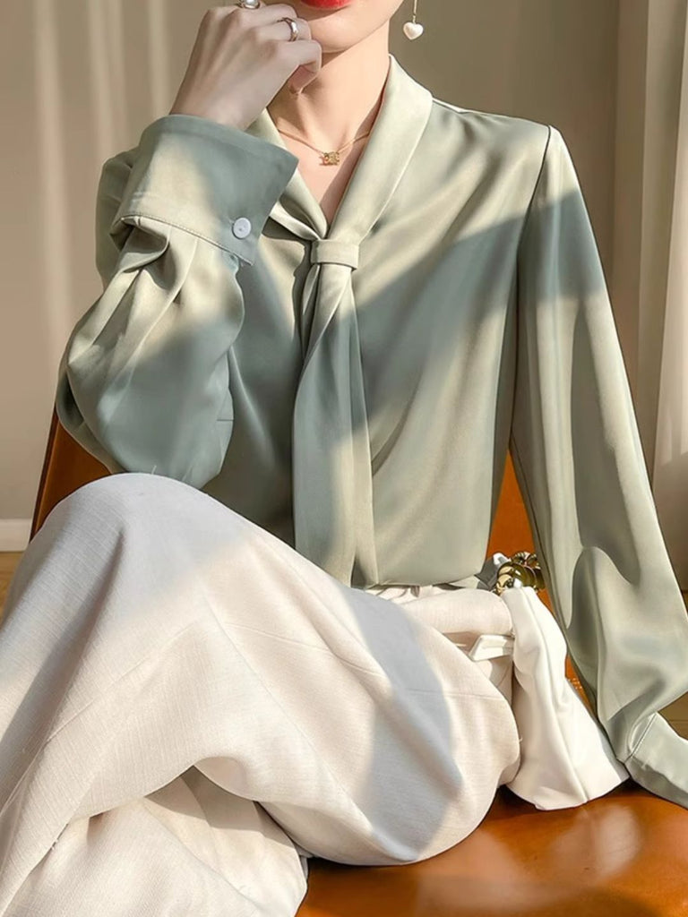 WW | Elegantes Langarmshirt mit Fließendem Kragen