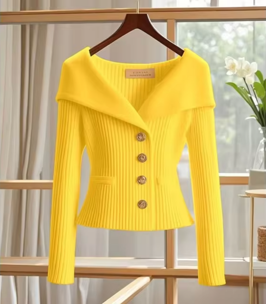 WW | Gestrickte Kurze Strickjacke