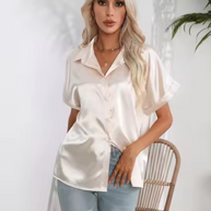 WW | Satinbluse mit Kurzen Ärmeln