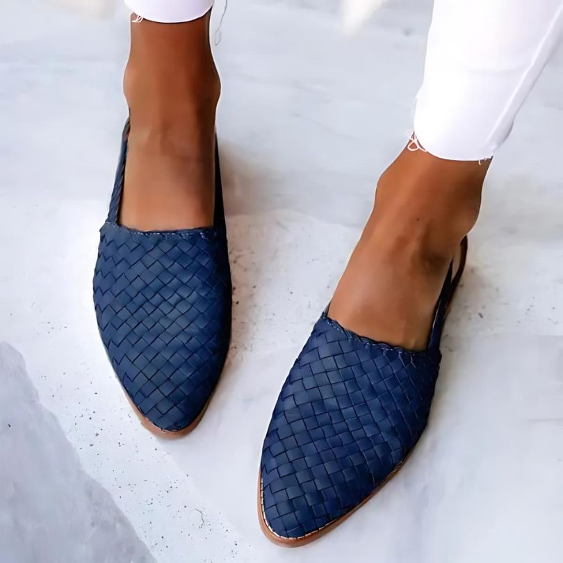 WW | Handgefertigte Gewebte Sandalen