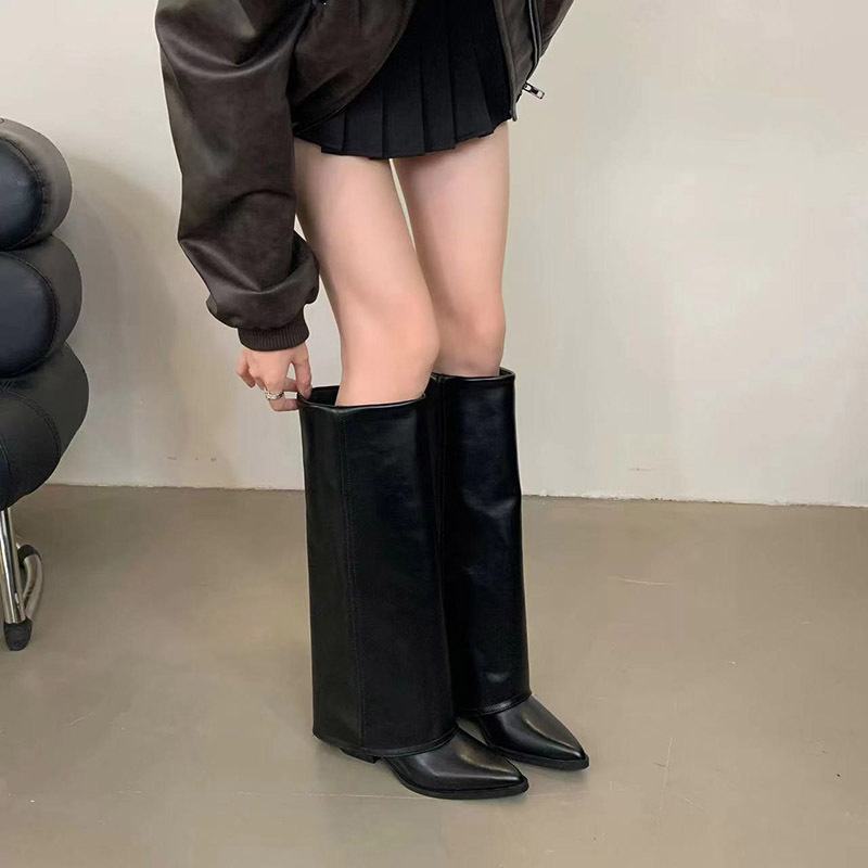 WW | Damenstiefeletten mit Markantem Absatz