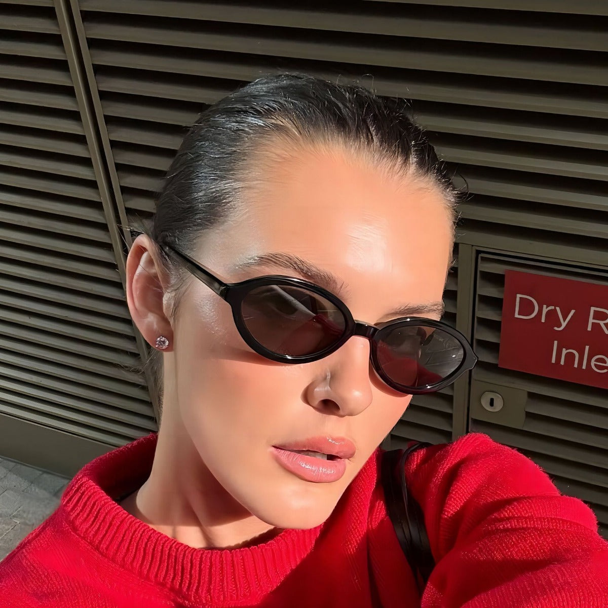 W&W | Ovale Sonnenbrille mit kleinem Rahmen