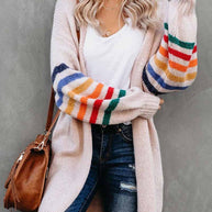 LOCKER GESTRICKTER MANTEL