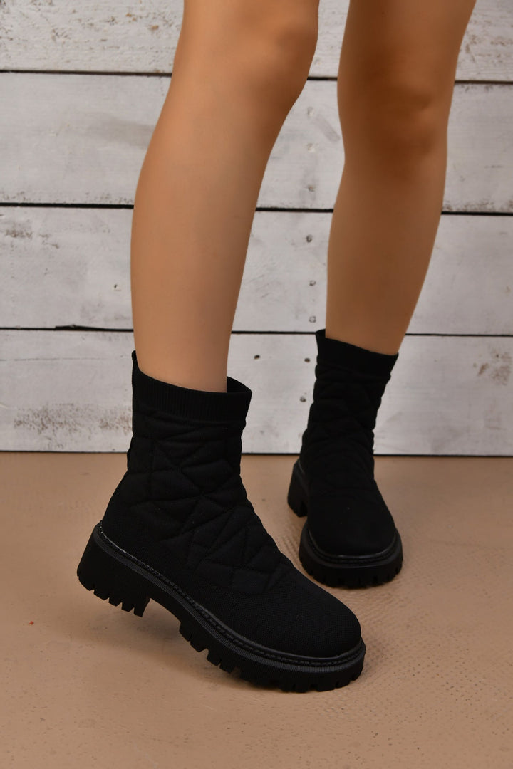 W&W Mode | Zeitlose und unterstützende orthopädische Stiefel.