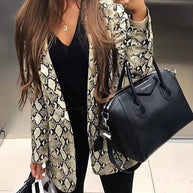 WW | Charmer Schlangenmuster Revers Lose Blazer