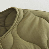 Oversize gesteppte Jacke mit Druckknöpfen