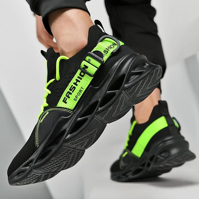 W&W Mode | Trendige Sportschuhe mit auffälligem Farbkontrast