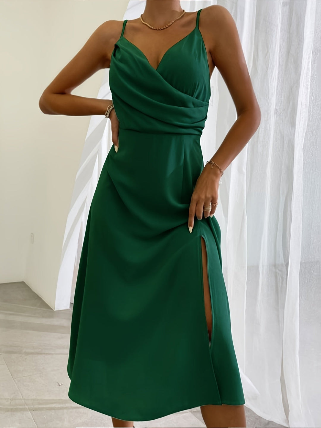 W&W Mode | V-Ausschnitt Midikleid Mit Druck Und Schlitz