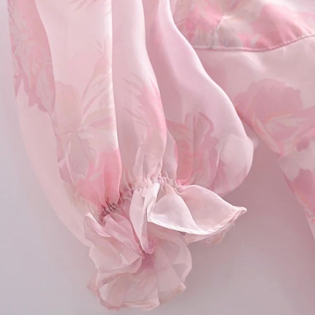 W&W Mode | Organza-Kleid mit Blumenmuster und Puffärmeln sowie Herzausschnitt