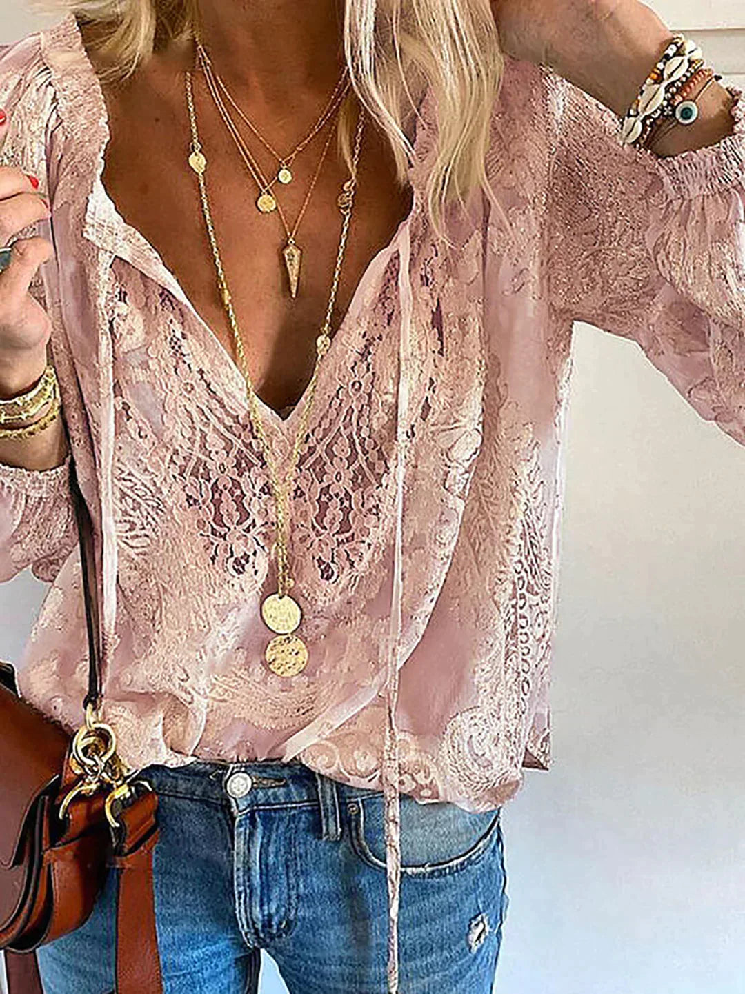 WW - Exklusive Bluse mit Spitzenverzierungen