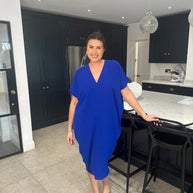 Kleid mit V-Ausschnitt | Unser Bestseller 2024