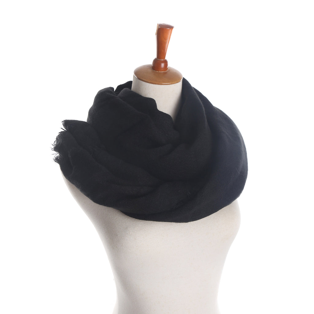 Damen Elegant geschlungener Schal aus hochwertigem Material WW