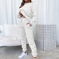 WW - Zweiteiliges Jogging-Set in Übergröße