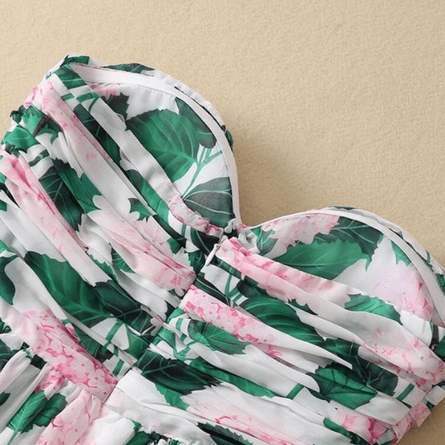 WW | Trägerloses Maxikleid mit Blumenmuster und gerafftem Oberteil