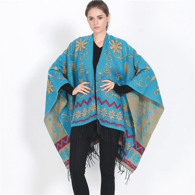Damen eleganter Poncho mit frischem floralem Design und fransigen Kanten WW