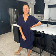 Kleid mit V-Ausschnitt | Unser Bestseller 2024