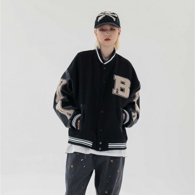 W&W Mode | Varsity Streetwear Bomberjacke mit bestickten Patches