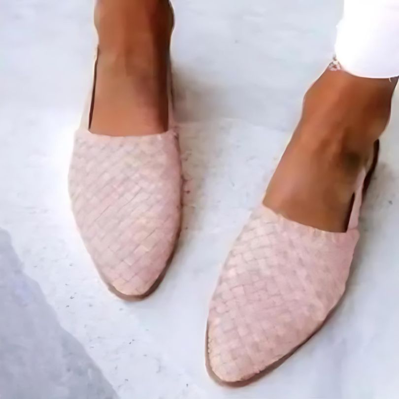 WW | Handgefertigte Gewebte Sandalen