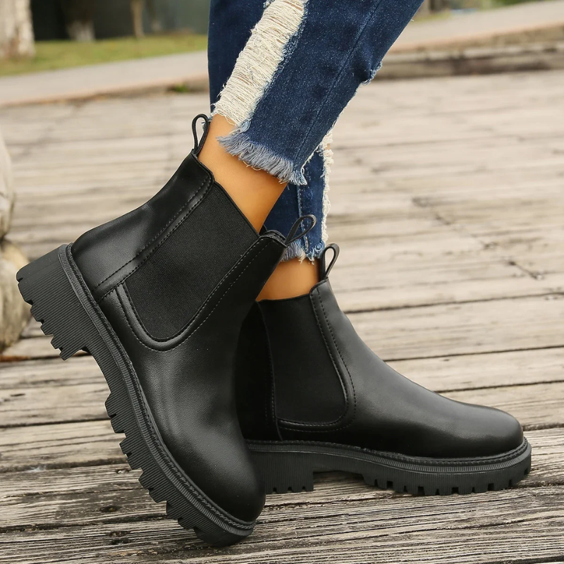W&W Mode | Damen Chelsea Boots aus Leder mit Zugschlaufen