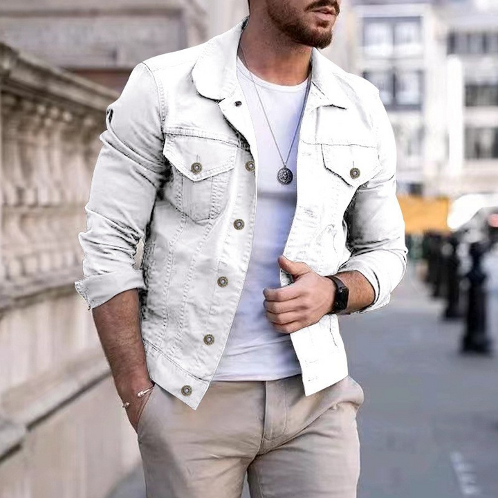 W&W Mode | Klassische, Gefärbte Jeansjacke