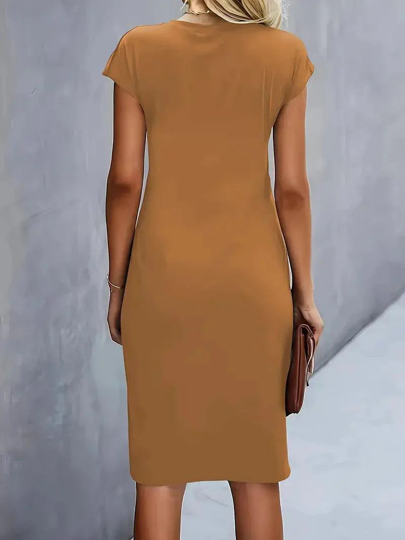 WW | Stilvolles Schmales Kleid Mit Rundhalsausschnitt