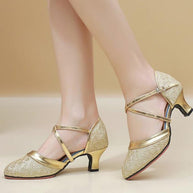 WW | Elegante Schnallenriemen Absätze