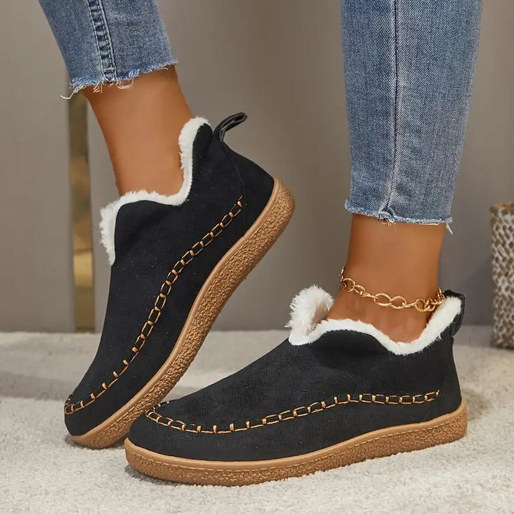– Stiefeletten mit runder Zehenpartie und Fleecefutter