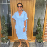 Kleid mit V-Ausschnitt | Unser Bestseller 2024