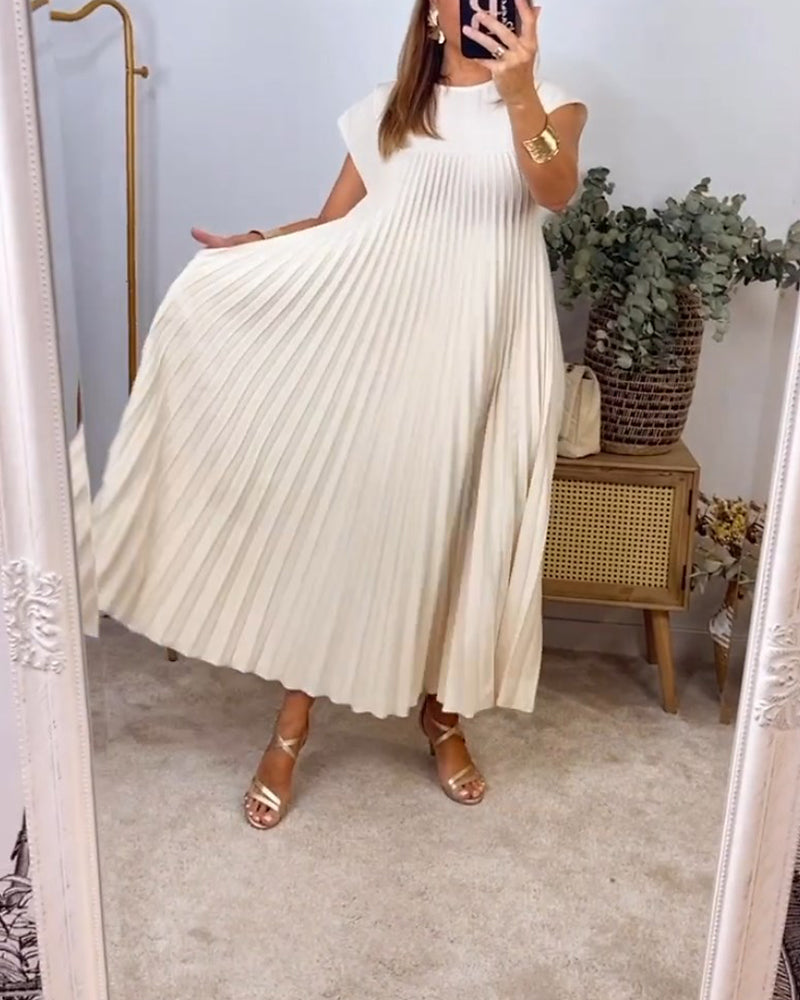 Ärmelloses plissiertes Kleid