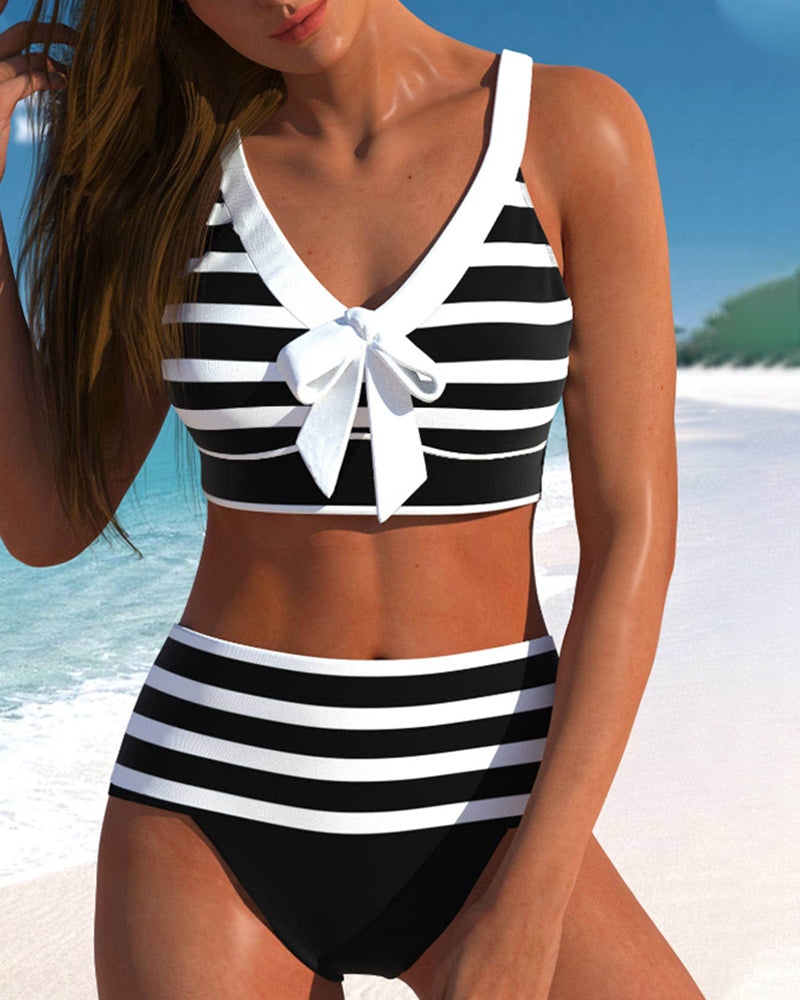 WW | Elegante Farbenfrohe Sommerbikini