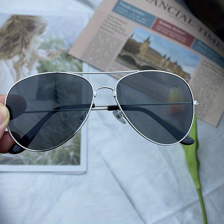 W&W Mode | Klassische Aviator-Sonnenbrille mit Goldenem Rahmen für Damen