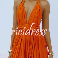WW Whispers – Drapiertes Maxikleid aus Leinenmischung mit tiefem V-Ausschnitt, Neckholder und rückenfreiem Überzug