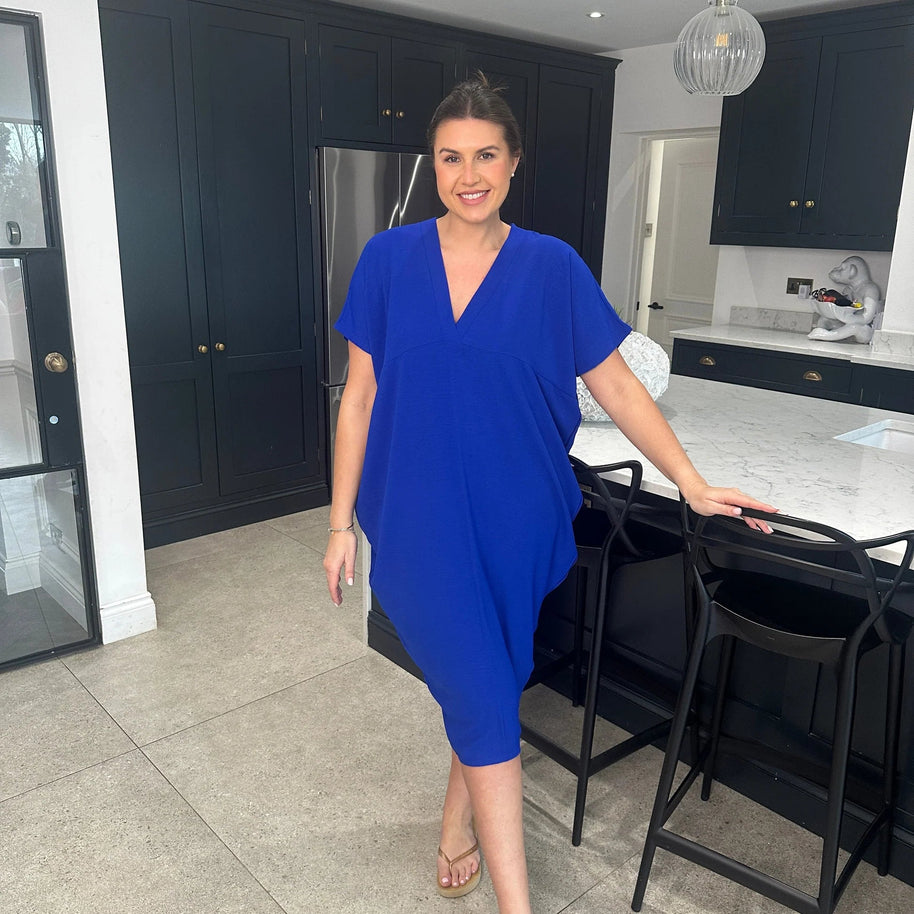 Kleid mit V-Ausschnitt | Unser Bestseller 2024