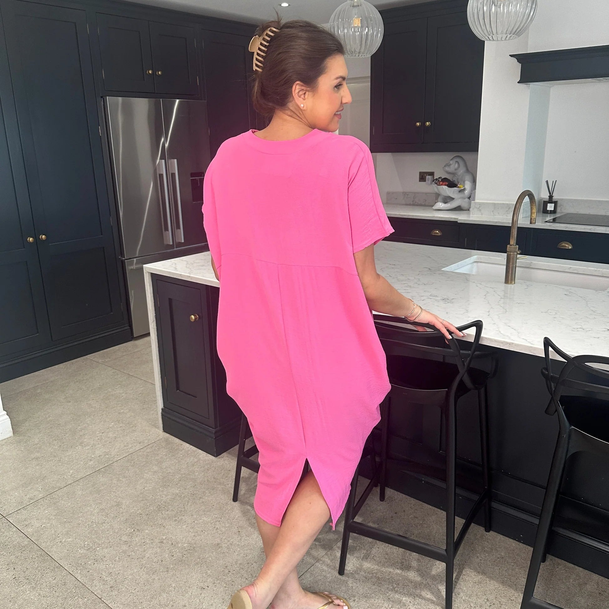 Kleid mit V-Ausschnitt | Unser Bestseller 2024